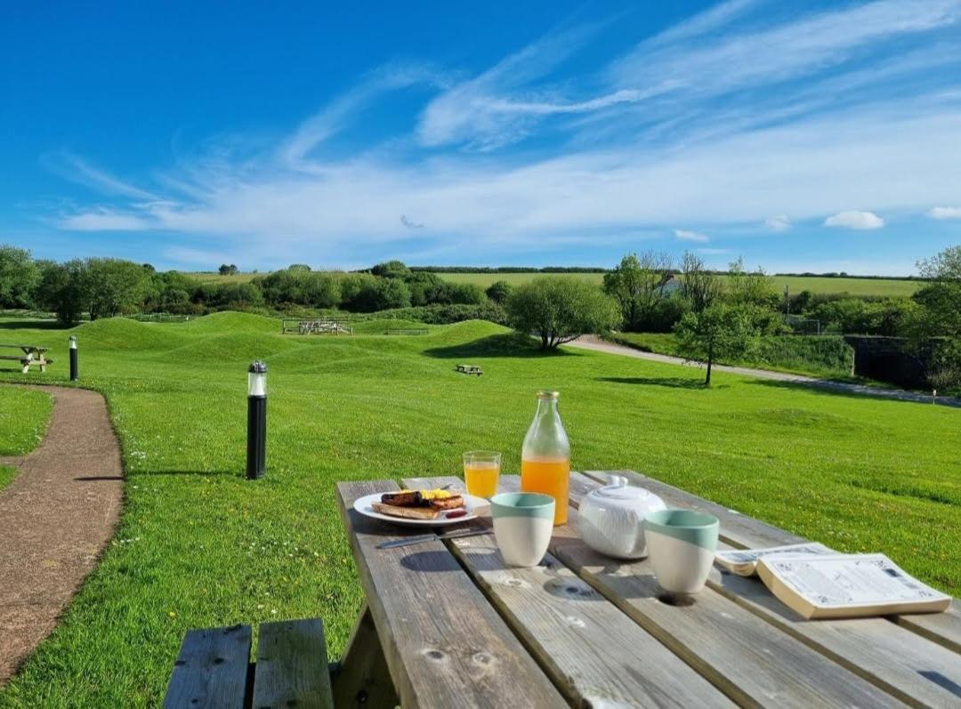 Sandpiper Cottage: Cosy Home Near The Beach Улакумб Екстериор снимка
